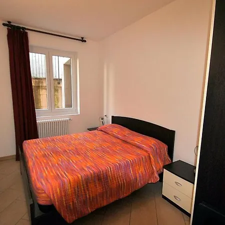 شقة Piazzo Sleeps 4 Pool Wifi فيركانا